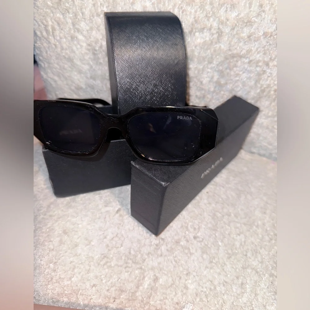 Prada Black Designer Sunglasses with case - Picture 4 of 8